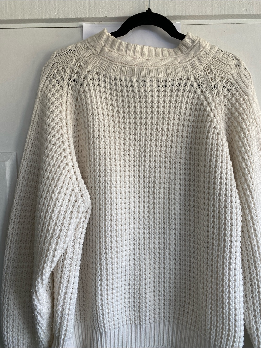 Hasting & Smith Women's Cream Knit Sweater - Classic Cable & Open Stitch